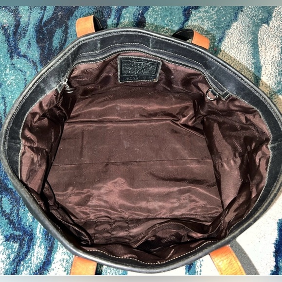Coach VTG Hampton Tote - Picture 11 of 16